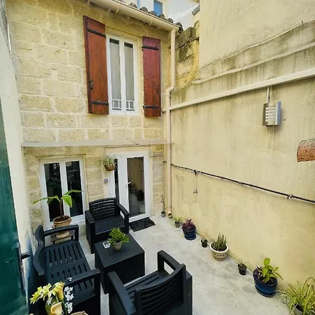 Holiday home Refuge Des Lys Gallargues-le-Montueux